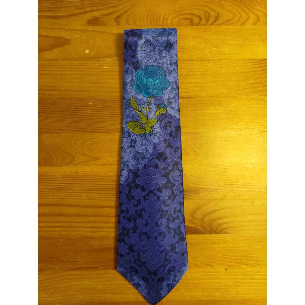 Christian Lacroix 100% Silk Made in Italy Necktie Blue Floral Pattern 58" x 3.5"
